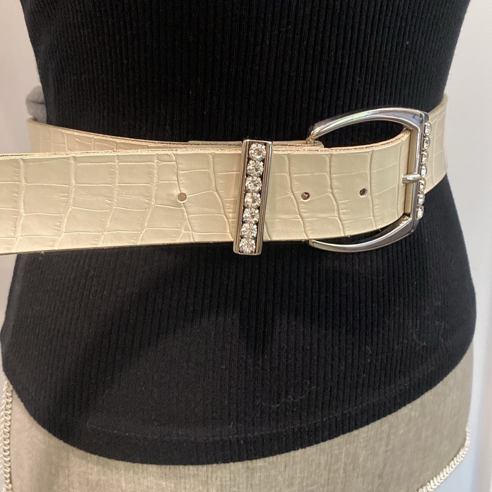 Buffalo David Bitton Cream Croc Belt Medium Rhinestone Buckle Glam Western - Picture 5 of 15